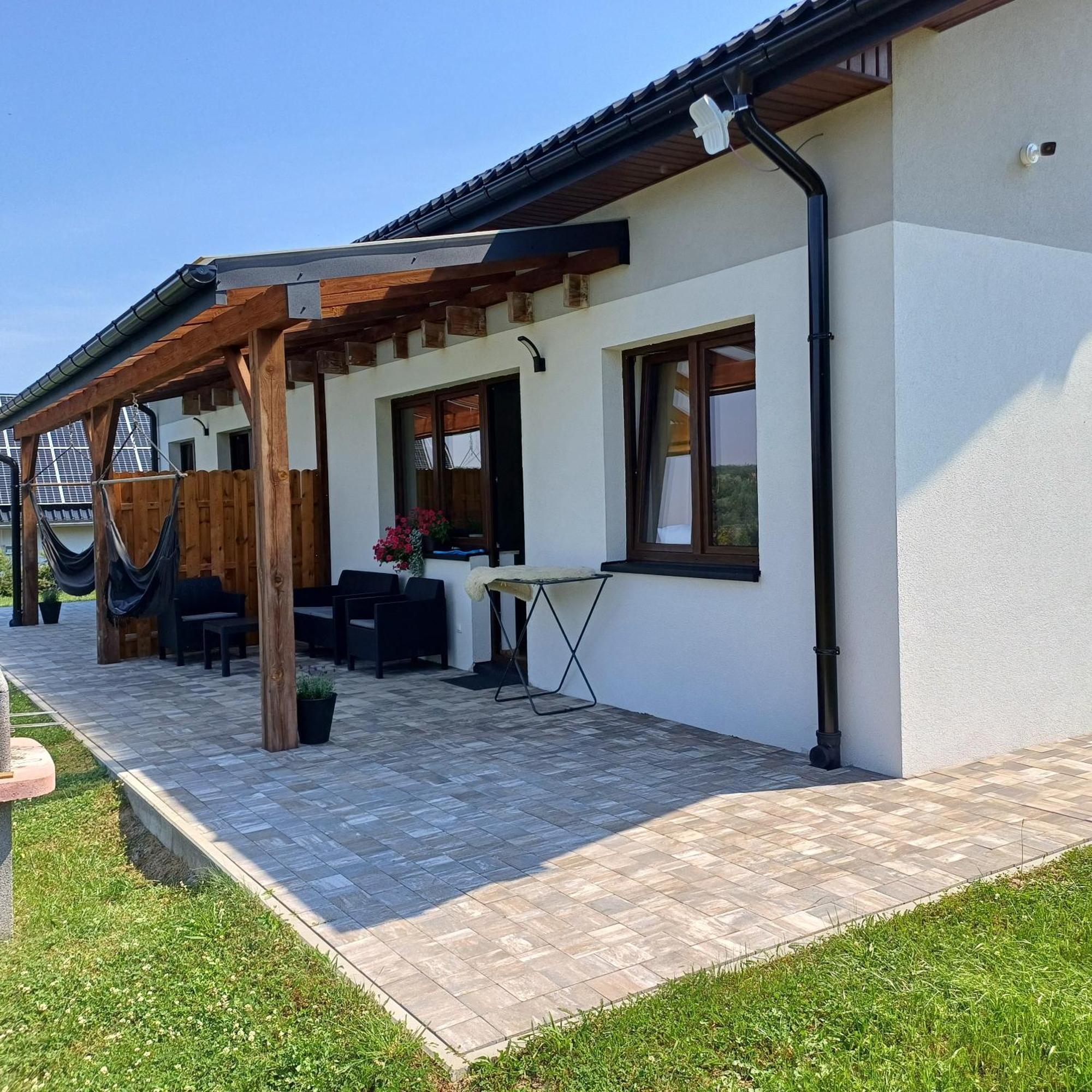 Zagroda Wataha 782 305 923 Polańczyk Exterior foto